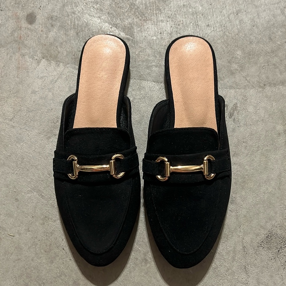 Black Horsebit Loafer Mule. No Brand New W/o Box size 37 or 6.5